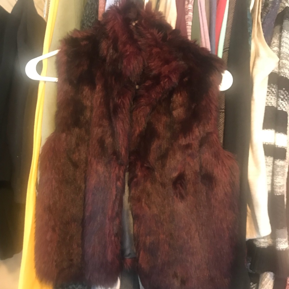 ME JANE Faux Fur Vest NWT